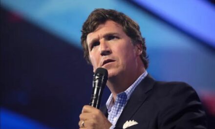 Goed dat Tucker Carlson Poetin interviewde